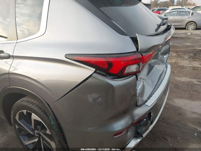 2024 Mitsubishi Outlander Se 2.5 2Wd/Se Black Edition S-Awc/Se Black Edition W/Pano Roof VIN: JA4J3VA88RZ010937 Lot: 43963960