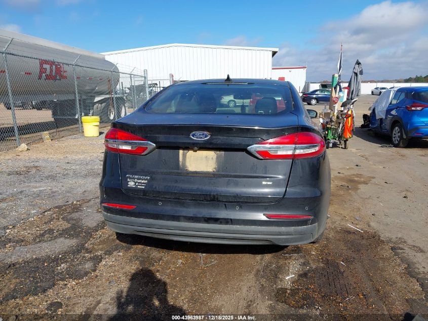 2019 Ford Fusion Se VIN: 3FA6P0H75KR121946 Lot: 43963987