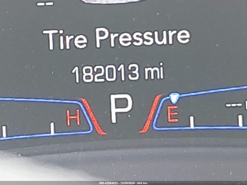 2015 Chrysler 300C VIN: 2C3CCAEG7FH818821 Lot: 43964023