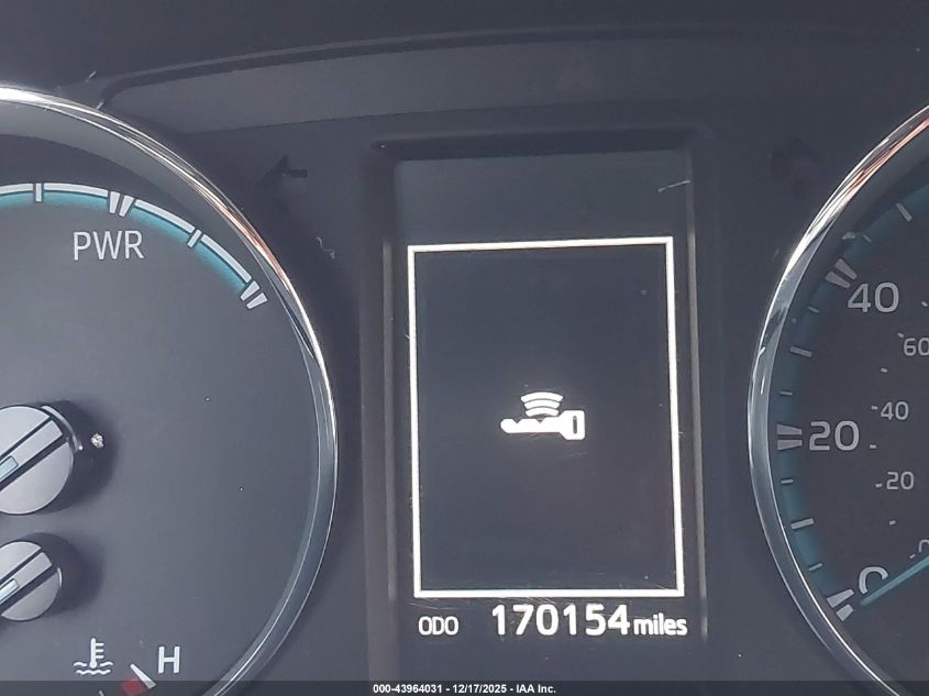 2017 Toyota Rav4 Hybrid Limited VIN: JTMDJREV6HD120753 Lot: 43964031