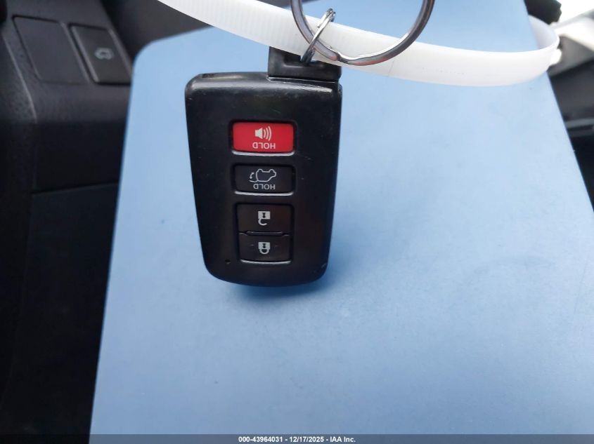 2017 Toyota Rav4 Hybrid Limited VIN: JTMDJREV6HD120753 Lot: 43964031