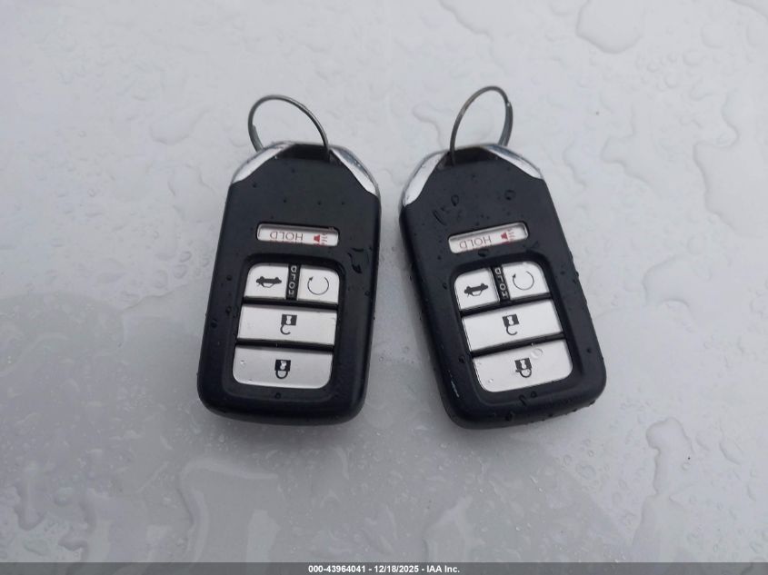 2018 Honda Accord Touring VIN: 1HGCV1F90JA175761 Lot: 43964041