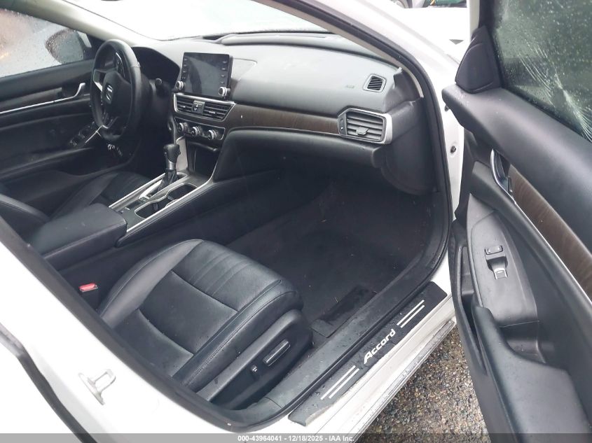 2018 Honda Accord Touring VIN: 1HGCV1F90JA175761 Lot: 43964041