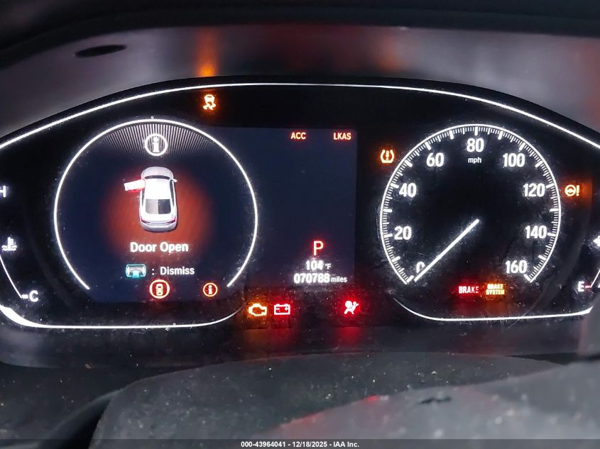 2018 Honda Accord Touring VIN: 1HGCV1F90JA175761 Lot: 43964041