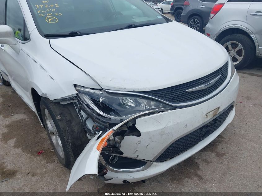 2017 Chrysler Pacifica Touring-L Plus VIN: 2C4RC1EGXHR577520 Lot: 43964073