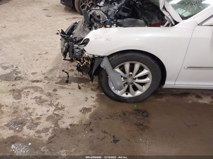 2008 Hyundai Azera Limited VIN: KMHFC46F68A273501 Lot: 43964089