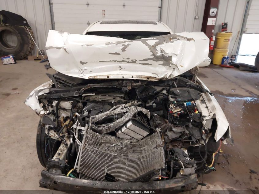 2008 Hyundai Azera Limited VIN: KMHFC46F68A273501 Lot: 43964089