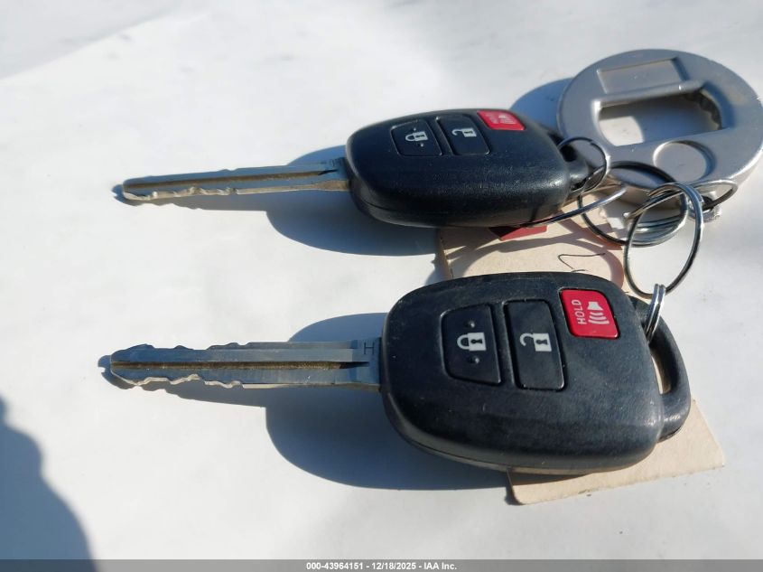 2016 Toyota Rav4 Le VIN: JTMBFREV1GJ095625 Lot: 43964151