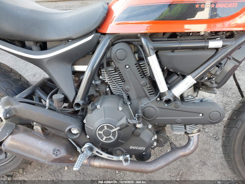 2016 Ducati Scrambler VIN: ML015AXG0GT000121 Lot: 43964176