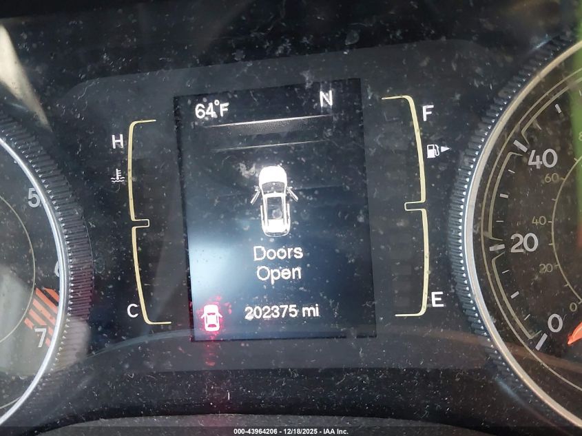 2015 Jeep Cherokee Latitude VIN: 1C4PJLCB5FW793361 Lot: 43964206