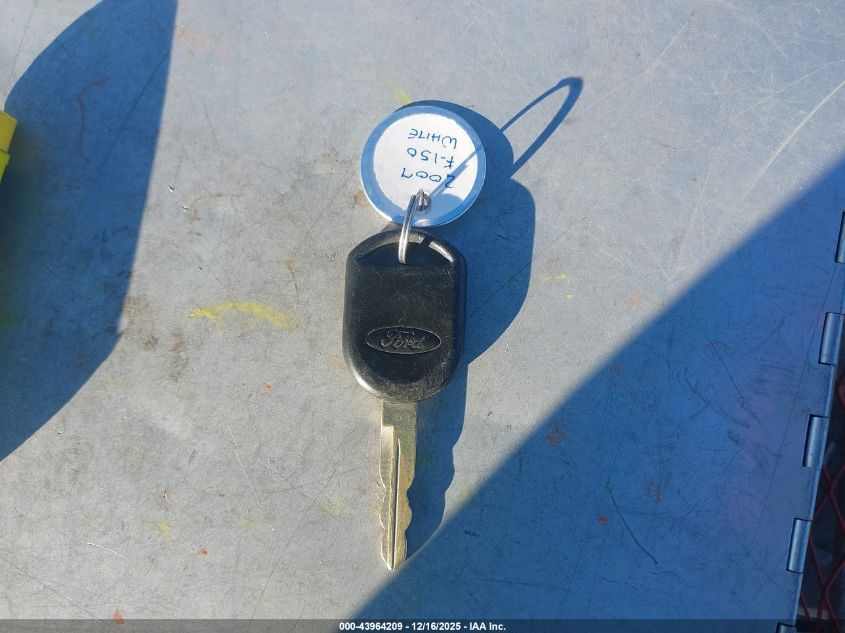 2007 Ford F-150 Stx/Xl/Xlt VIN: 1FTRF12217NA05764 Lot: 43964209