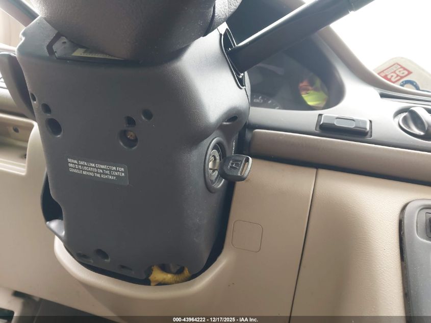 1996 Honda Accord Dx 25Th Anniversary VIN: 1HGCD568XTA090897 Lot: 43964222