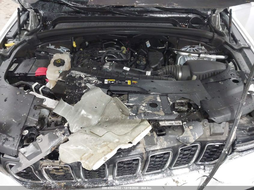 2023 Jeep Grand Cherokee Laredo 4X4 VIN: 1C4RJHAG6PC573332 Lot: 43964232