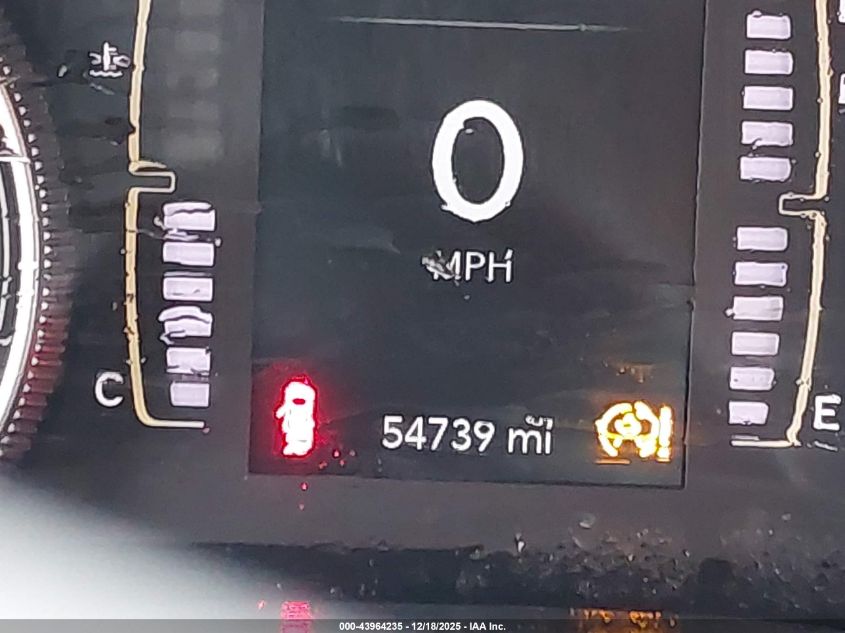 2019 Jeep Cherokee Latitude Fwd VIN: 1C4PJLCX5KD243305 Lot: 43964235