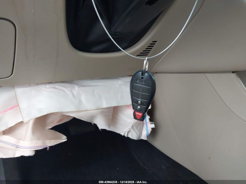 2019 Jeep Cherokee Latitude Fwd VIN: 1C4PJLCX5KD243305 Lot: 43964235