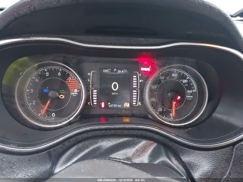 2019 Jeep Cherokee Latitude Fwd VIN: 1C4PJLCX5KD243305 Lot: 43964235