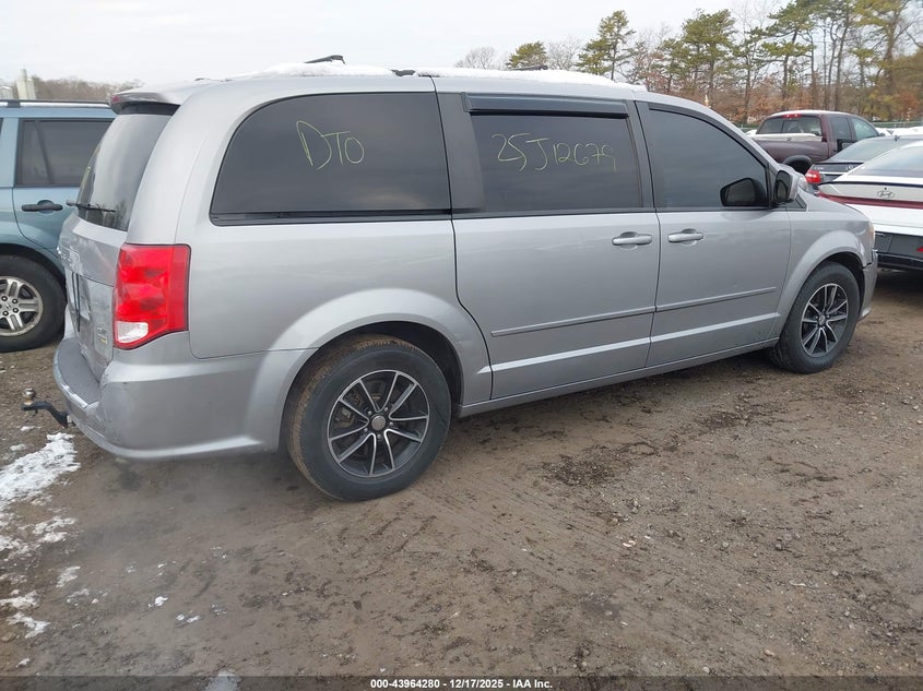 Vin: 2c4rdgeg9hr766417, lot: 44459938, dodge grand caravan gt 20174