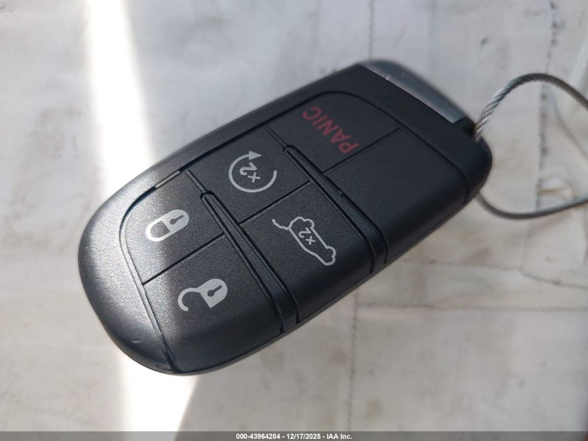 2018 Jeep Grand Cherokee Altitude 4X2 VIN: 1C4RJEAG9JC392201 Lot: 43964284