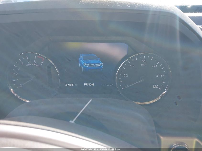 2024 Ford Expedition Xlt VIN: 1FMJU1H86REA39910 Lot: 43964296