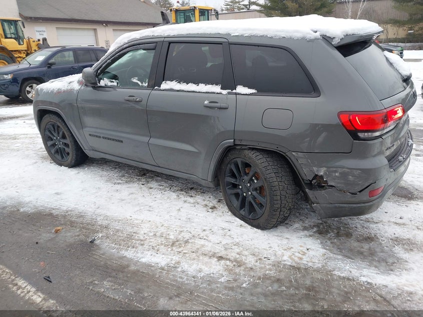 2021 Jeep Grand Cherokee - widok 3