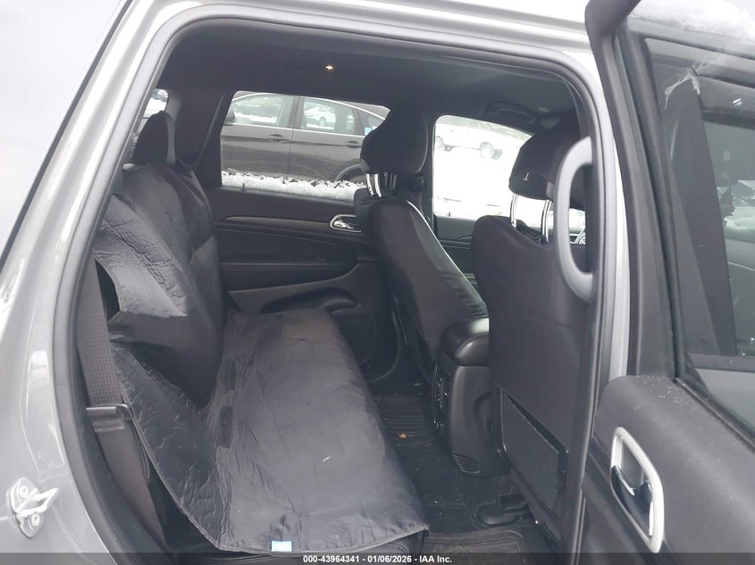 2021 Jeep Grand Cherokee - widok 8
