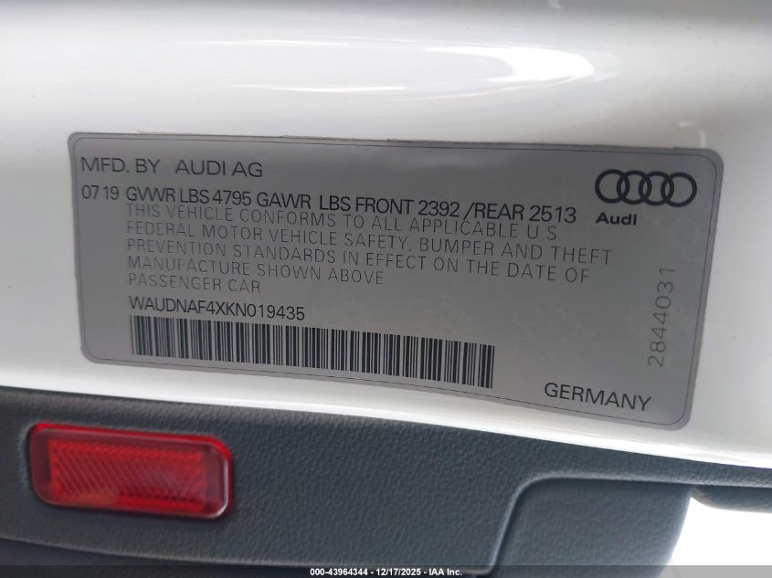 2019 Audi A4 45 Premium VIN: WAUDNAF4XKN019435 Lot: 43964344