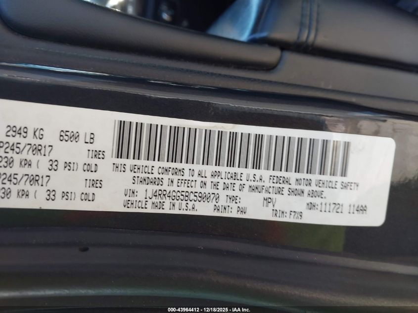 2011 Jeep Grand Cherokee Laredo VIN: 1J4RR4GG5BC590070 Lot: 43964412