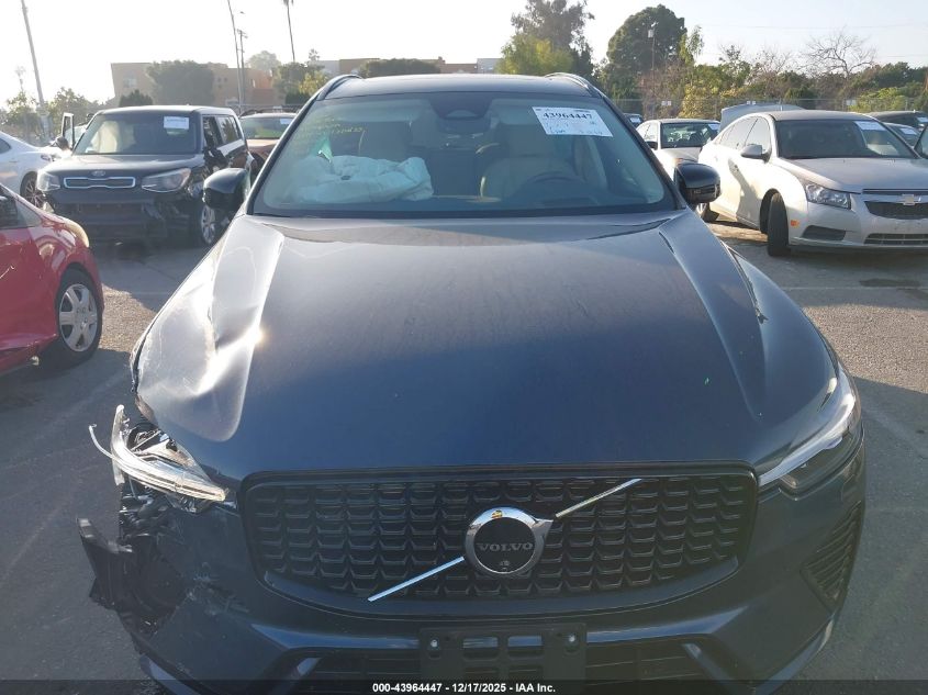 2025 Volvo Xc60 Plug-In Hybrid Ultra, T8 Awd Electric/Gasoline, Dark VIN: YV4H60RM7S1027519 Lot: 43964447