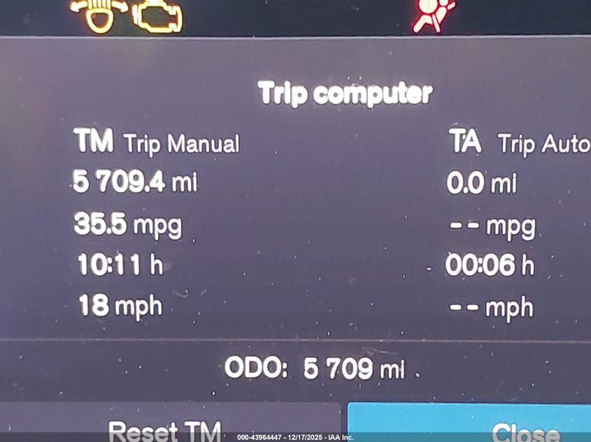 2025 Volvo Xc60 Plug-In Hybrid Ultra, T8 Awd Electric/Gasoline, Dark VIN: YV4H60RM7S1027519 Lot: 43964447