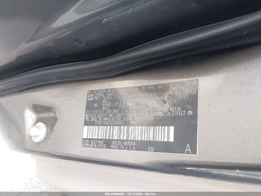 2005 Toyota Sequoia Sr5 V8 VIN: 5TDZT34A75S256059 Lot: 43964497