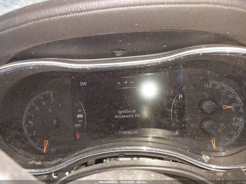 2019 Jeep Grand Cherokee Overland 4X4 VIN: 1C4RJFCG4KC717177 Lot: 43964534