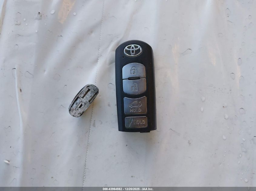 2018 Toyota Yaris Ia VIN: 3MYDLBYV2JY304542 Lot: 43964562