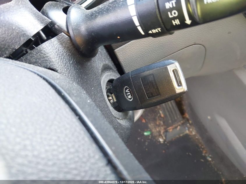 2017 Kia Forte Lx VIN: 3KPFK4A71HE139547 Lot: 43964575