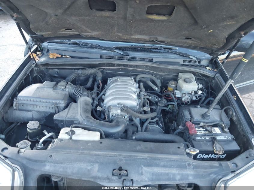 2004 Toyota 4Runner Limited V8 VIN: JTEBT17R840040421 Lot: 43964606