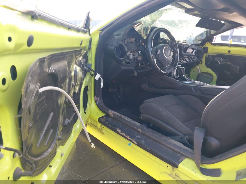 2021 Chevrolet Camaro Rwd 1Lt VIN: 1G1FB3DS7M0105540 Lot: 43964623