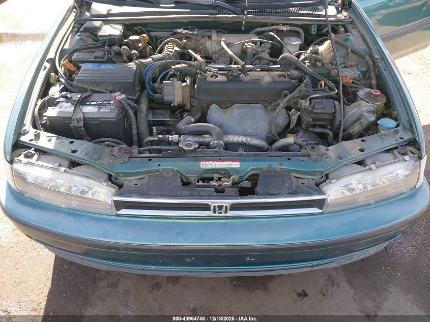 1992 Honda Accord Ex/Ex-R VIN: JHMCB7677NC033618 Lot: 43964746