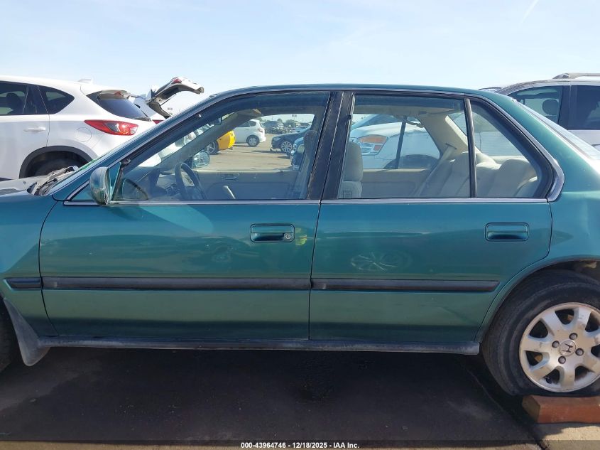 1992 Honda Accord Ex/Ex-R VIN: JHMCB7677NC033618 Lot: 43964746