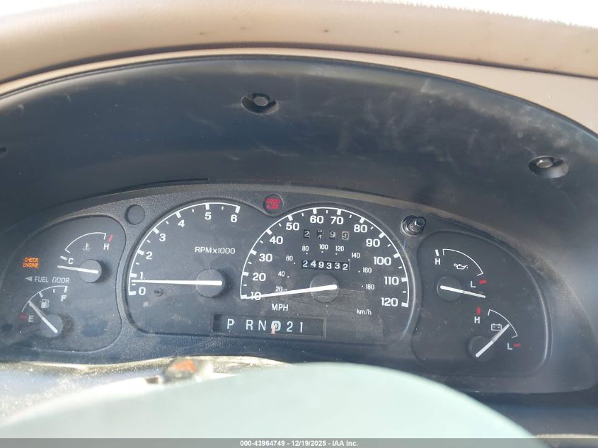 2000 Ford Explorer Eddie Bauer VIN: 1FMZU74E7YZB94491 Lot: 43964749