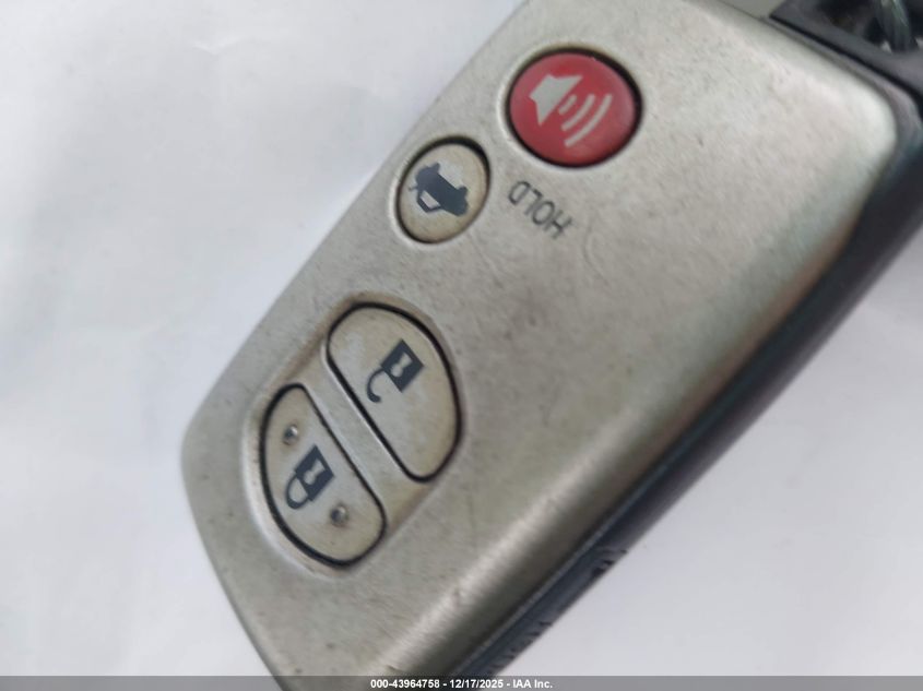 2007 Toyota Camry Hybrid VIN: JTNBB46K073029487 Lot: 43964758