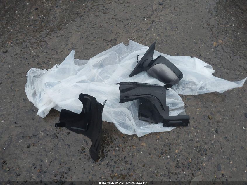 2003 Ford Thunderbird VIN: 1FAHP60A13Y110898 Lot: 43964762