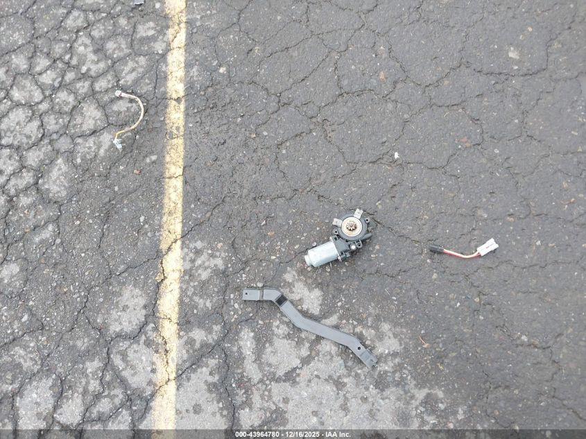 2002 Ford F-150 Lariat/Xlt VIN: 1FTRW08L32KA10534 Lot: 43964780