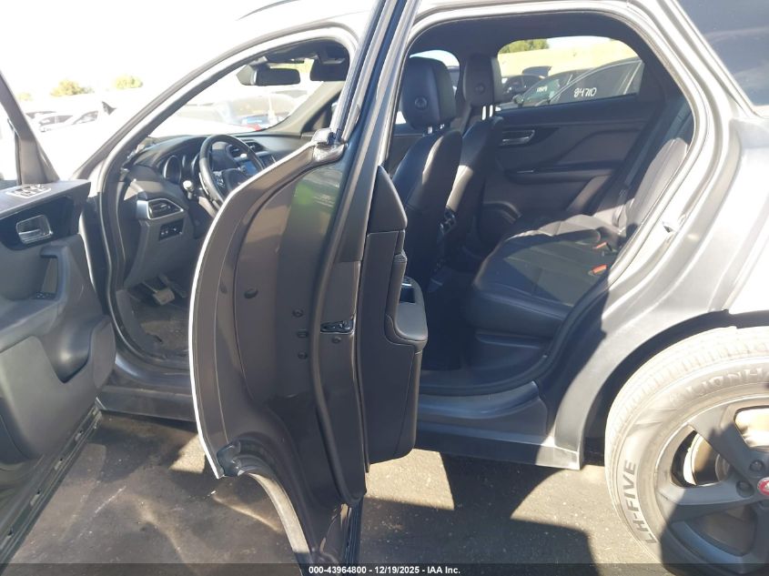 2018 Jaguar F-Pace 25T Premium VIN: SADCJ2FX5JA254698 Lot: 43964800