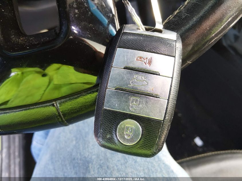 2014 Kia Soul + VIN: KNDJP3A59E7733562 Lot: 43964804