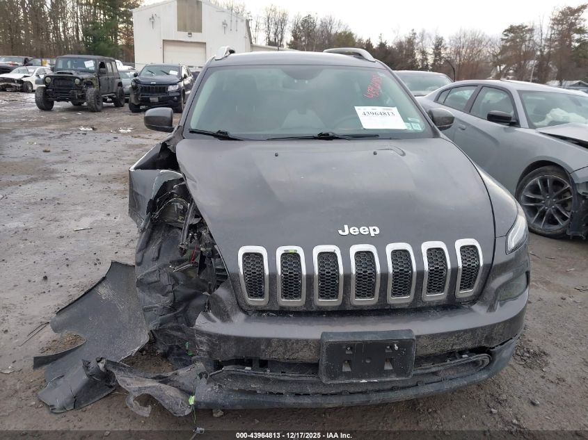 2017 Jeep Cherokee Latitude 4X4 VIN: 1C4PJMCB8HW668833 Lot: 43964813