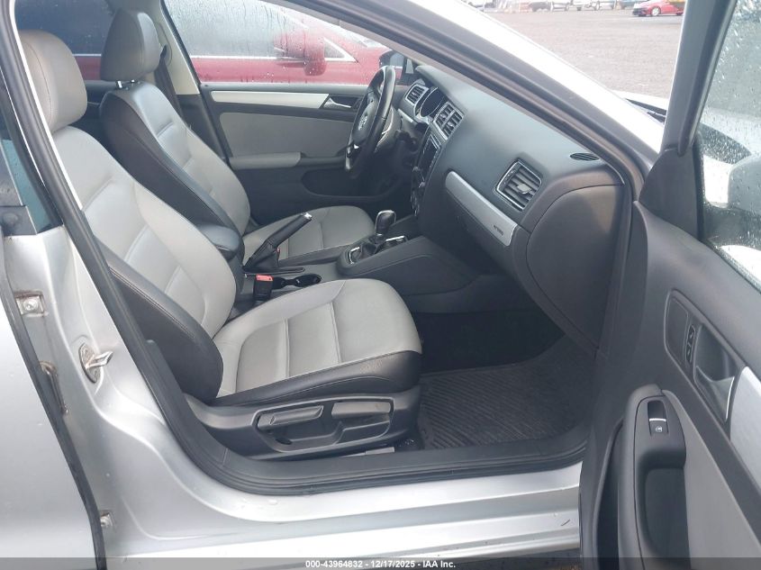 2016 Volkswagen Jetta Hybrid Sel Premium VIN: 3VW637AJ5GM269486 Lot: 43964832