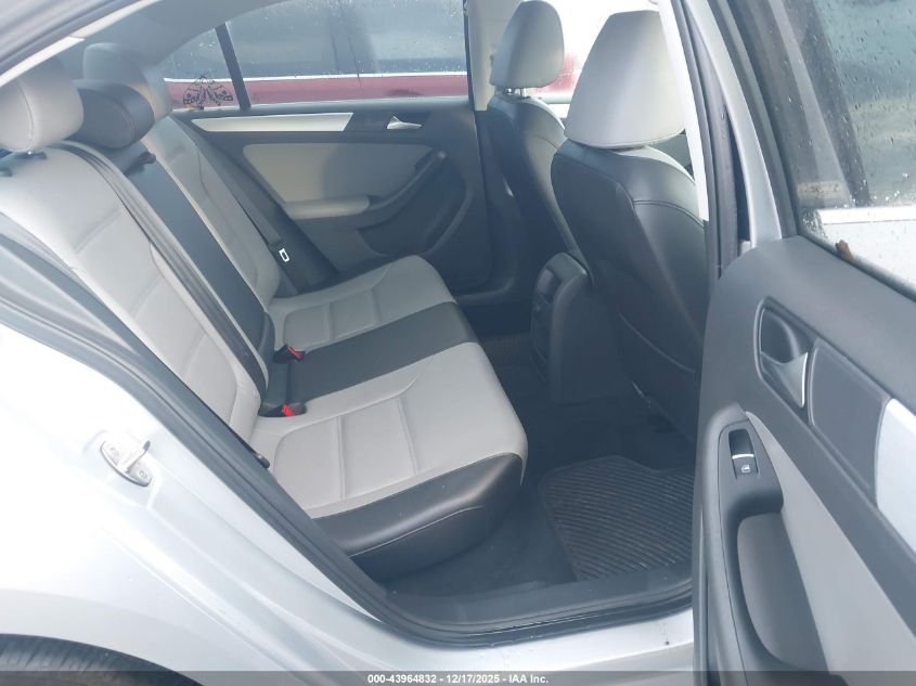 2016 Volkswagen Jetta Hybrid Sel Premium VIN: 3VW637AJ5GM269486 Lot: 43964832