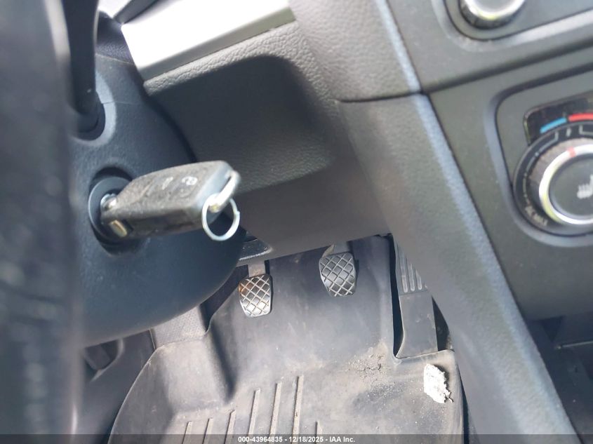 2012 Volkswagen Golf Tdi 4-Door VIN: WVWNM7AJXCW159765 Lot: 43964835