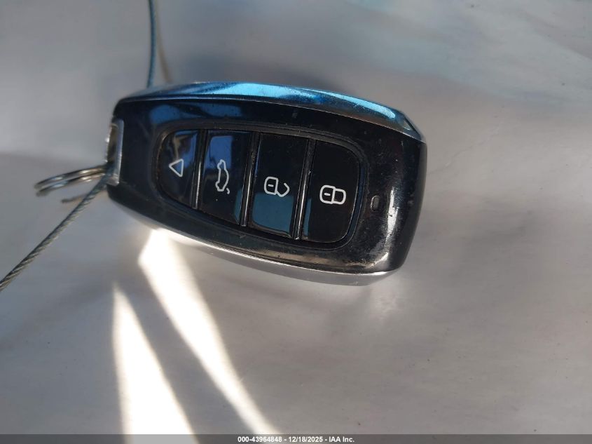 2017 Hyundai Sonata Hybrid Se VIN: KMHE24L18HA059438 Lot: 43964848