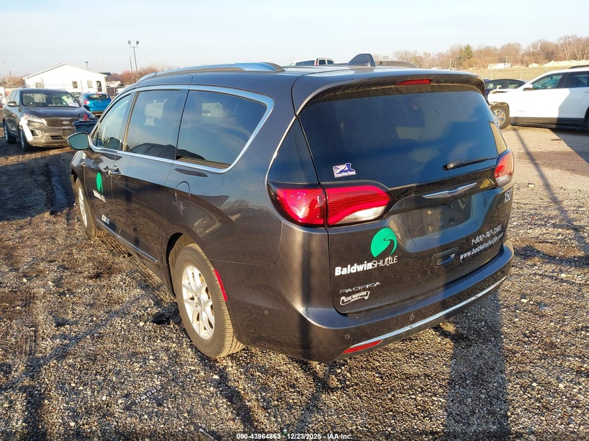 Vin: 2c4rc1bg8lr134103, lot: 44460521, chrysler pacifica touring l 20203
