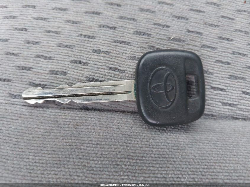 2004 Toyota Camry Le VIN: 4T1BE32K44U822871 Lot: 43964998